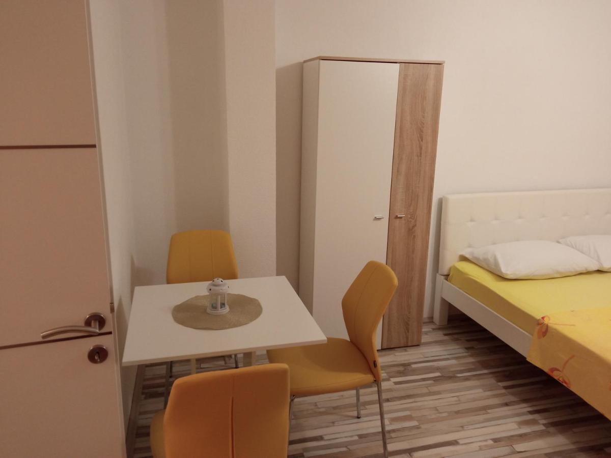 Studio Apartman Matkovic Imotski Esterno foto