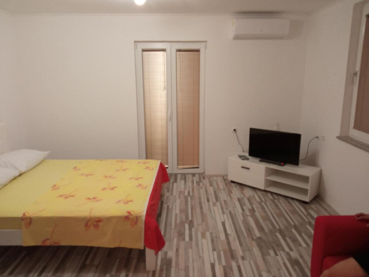 Studio Apartman Matkovic Imotski Esterno foto