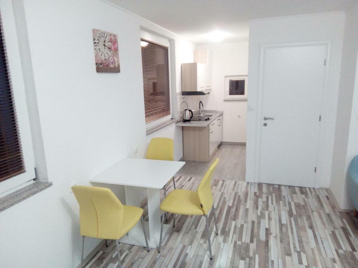 Studio Apartman Matkovic Imotski Esterno foto