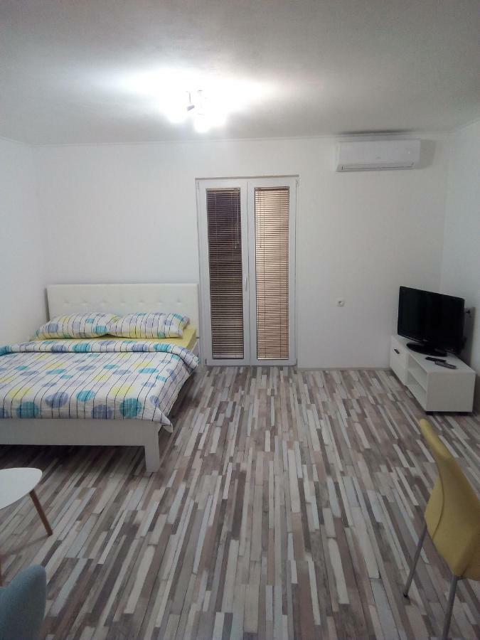Studio Apartman Matkovic Imotski Esterno foto